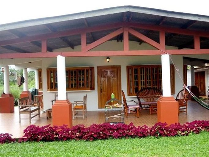 Spanish by the River - Boquete, Boquete
