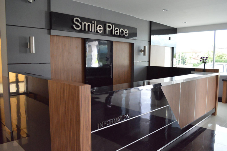 Public Area, Smile Place, Chom Thong