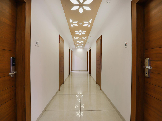 Public Area 3, Hotel Avista, Vadodara