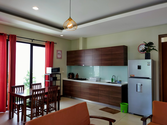 Dining Room 24