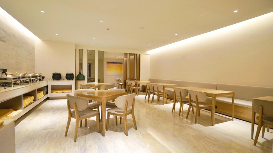 Food & Drinks 5, Ji Hotel Shanghai Xujiahui Tianyaoqiao Road, Shanghai