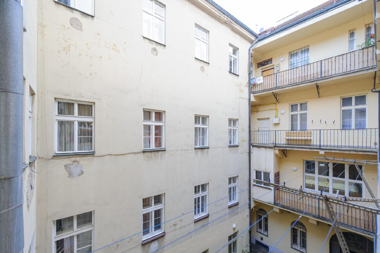 Others 3, Pinkova Apartments, Praha 1