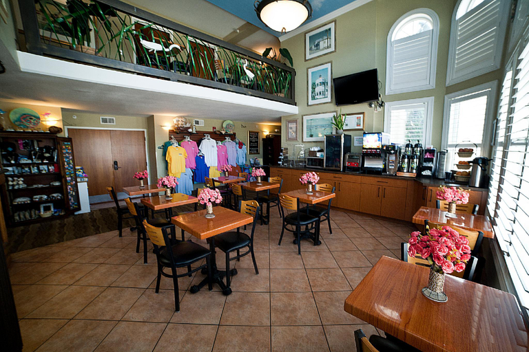 Public Area, DeSoto Beach Terraces, Chatham