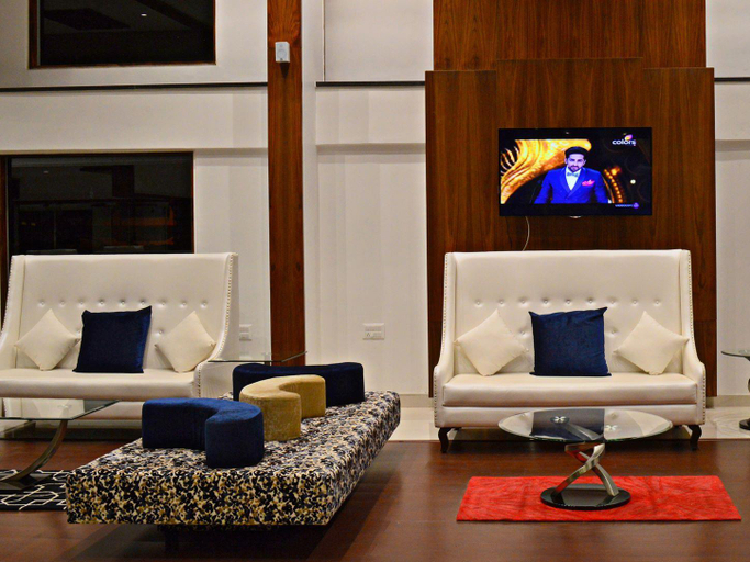 Public Area 2, Sepoy Grande, Mysore