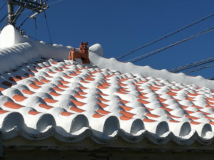 Renting entire Okinawan classic house close to OKA, Yaese