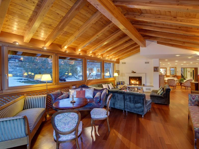 Public Area 4, Hotel Metropol and Spa Zermatt, Visp