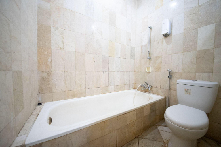 Bathroom, Hotel Taman Mangkubumi Indah, Tasikmalaya