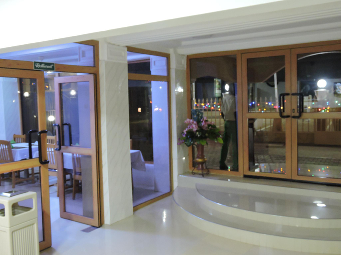 Public Area 2, ALLSEASONS HOTEL LTD, Ga East