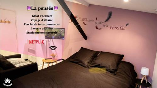 La pensee - centre ville - WIFI- parking, Deux-Sèvres