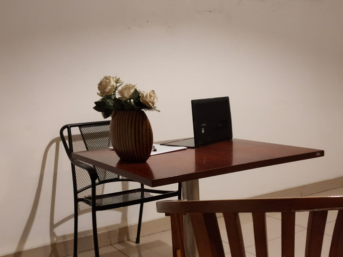Exterior & Views 5, OYO 90809 Homestay Black Pink Merah Jambu Syariah, Garut