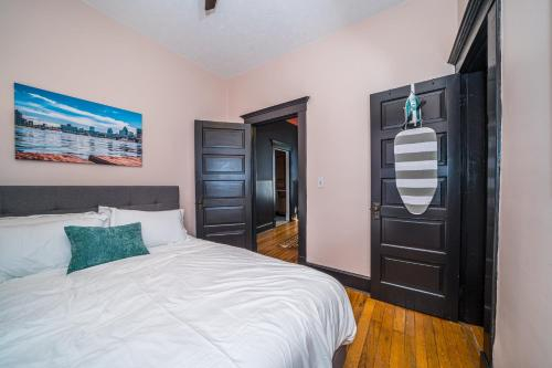 Best Location! Jeffersonville Downtown With A View, Clark