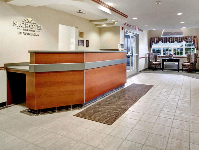 Public Area 2, Microtel Inn & Suites by Wyndham Bridgeport, Harrison