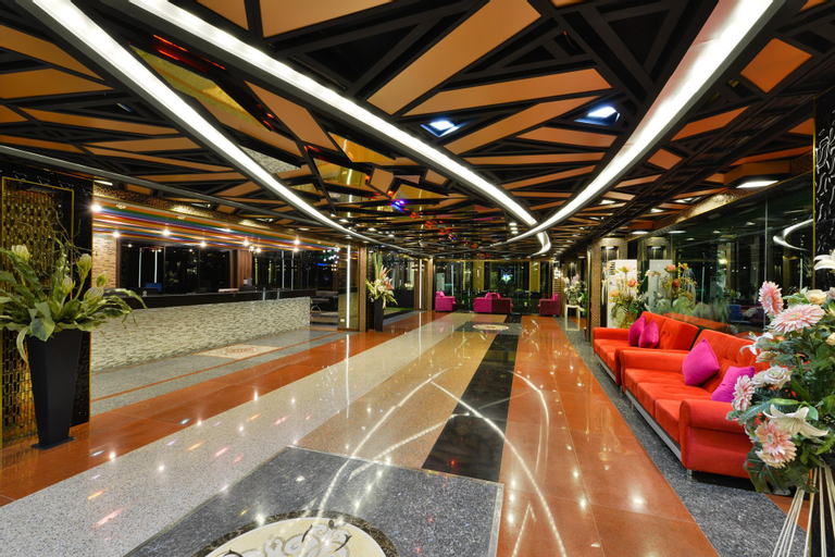 Public Area 3, The Breton Hotel (Media), Bung Kum