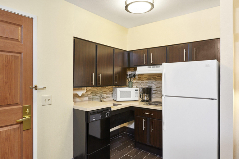 Dining Room 8