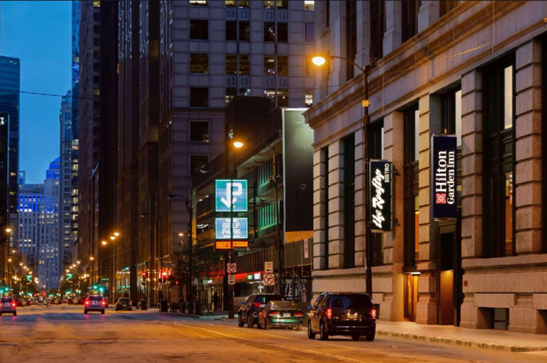 Exterior & Views 2, Hilton Garden Inn Chicago Central Loop, Cook