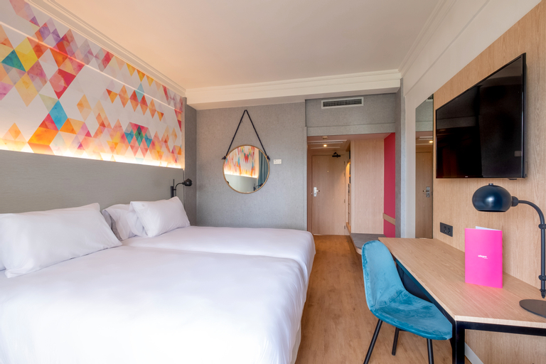 Bedroom 24