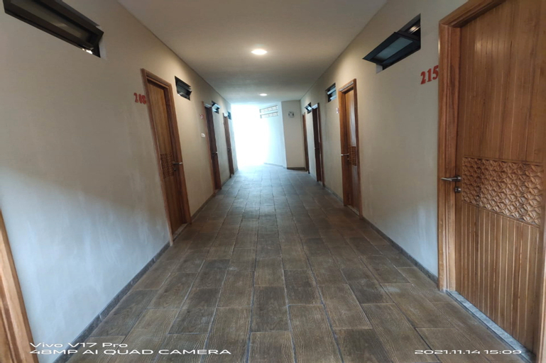 Public Area 5, May Kost, Solo