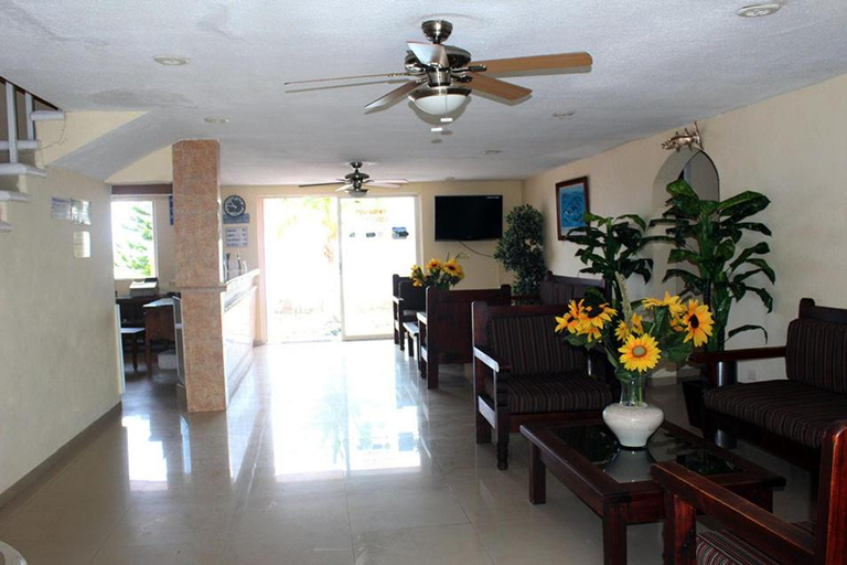 Public Area 2, Barracuda, Cozumel