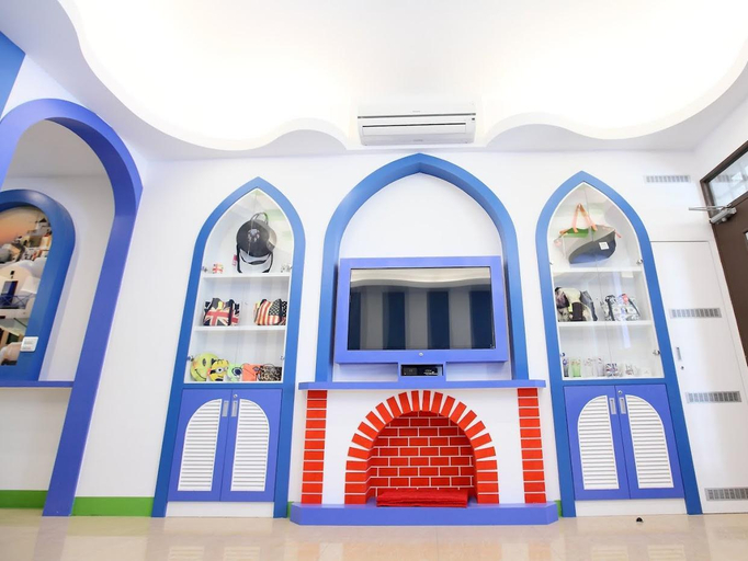 Public Area, Edinburgh 16 Inn, Pingtung