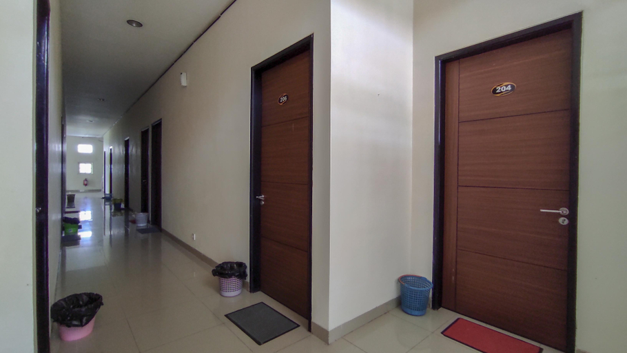 Public Area 2, RedDoorz @ Jalan Ratahan Minahasa Tenggara, Minahasa Tenggara