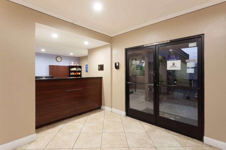 Public Area 2, Super 8 by Wyndham El Cajon/San Diego, San Diego