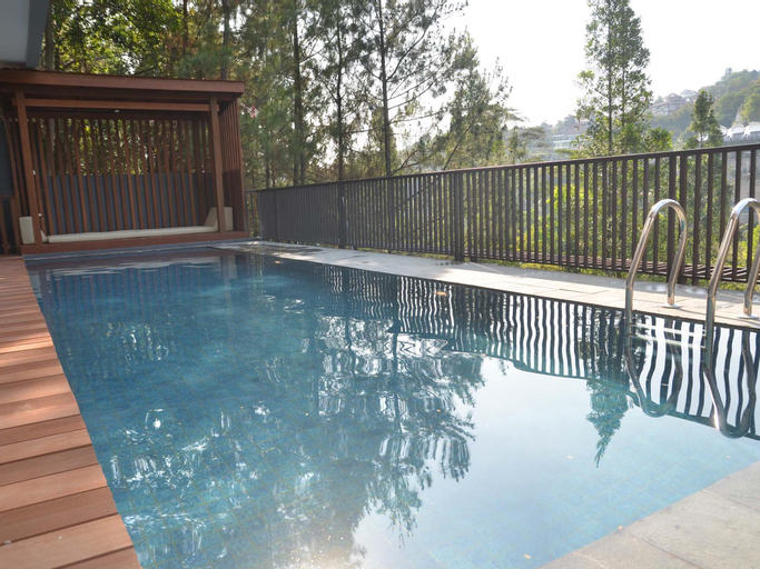 Sport & Beauty 3, Cempaka 1 villa 5BR with private pool, Bandung