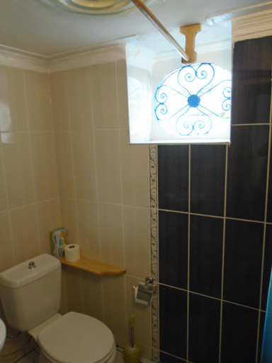 Bathroom 5, Lotus Garden Hostel, Konak