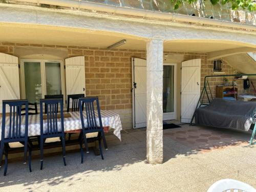 Appartement d'une chambre a Beaune avec jardin clos et WiFi, Côte-d'Or