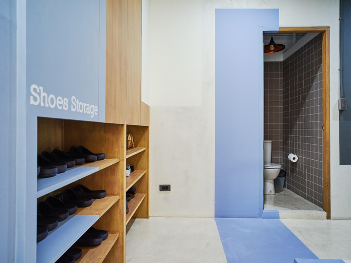 Others 5, The BOB Hostel, Wattana