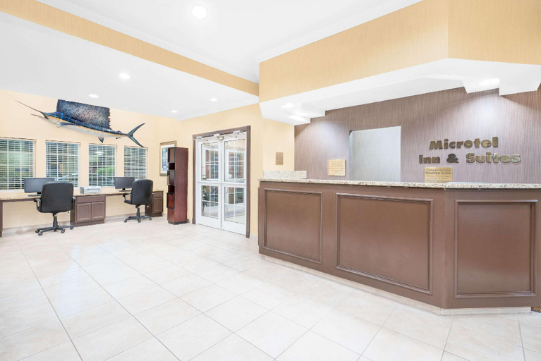 Public Area 3, Microtel Inn & Suites by Wyndham Aransas Pass/Corpus Christi, San Patricio