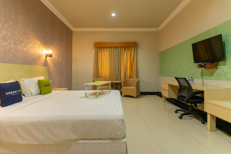 Urbanview Hotel Raja Jambi, Jambi