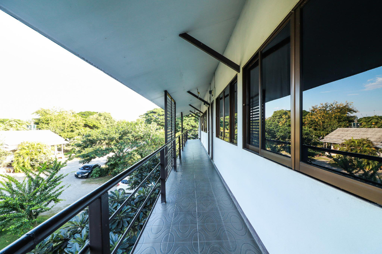 Public Area 2, Dnk Baan Suan, Muang Lamphun