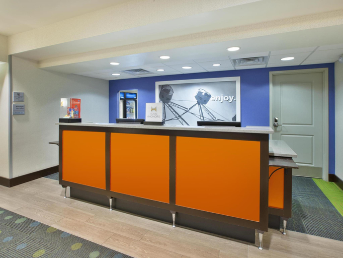 Public Area 2, Hampton Inn & Suites Elyria, Lorain