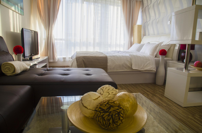 Deluxe Studio with Pool and View in Dubai JLT, Hadaeq Mohammed Bin Rashid