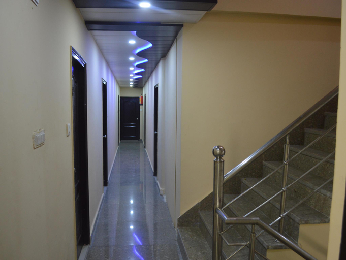 Public Area 1, Hotel Rudraksh Inn, Dehradun
