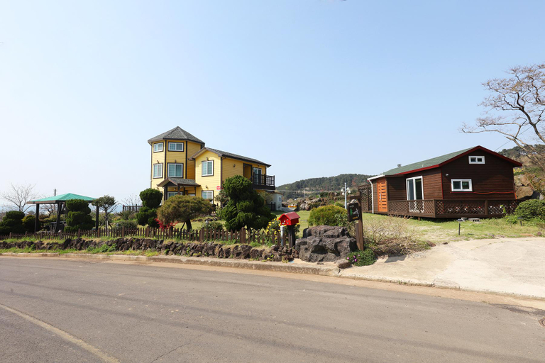 Others 4, Hue in Aewol Pension, Jeju