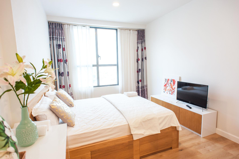 Taga Home ICON56 Standard 2 Bedroom Apartment 2, District 4