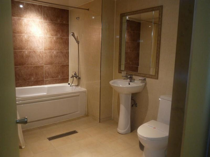 Bedroom 4, Union Tourist Hotel, Buk