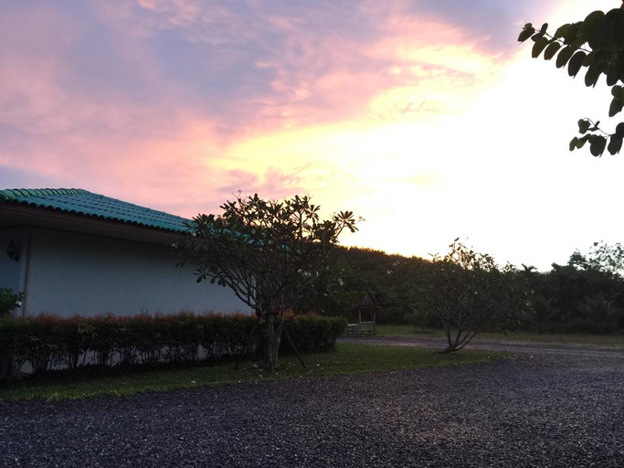 Exterior & Views 3, Prangthonggardenhome, Huai Yot