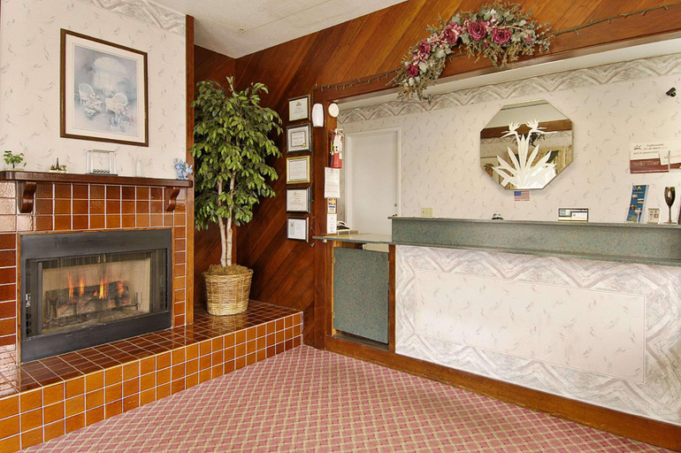 Public Area 2, Days Inn by Wyndham Ukiah, Mendocino