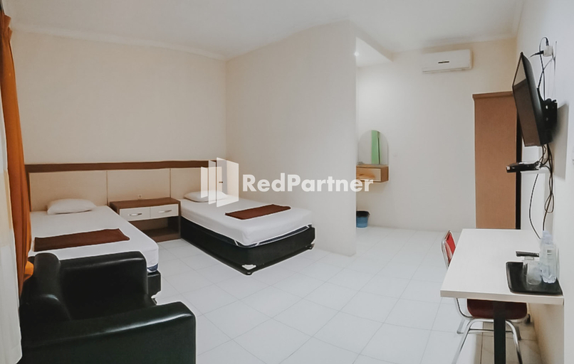 Bedroom 5, Galuh Sehati Hotel RedPartner, Banjar