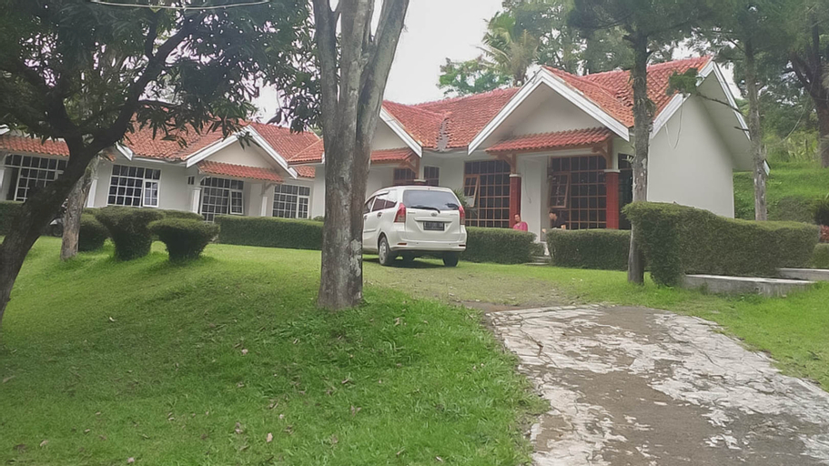 Exterior & Views 2, Villa Getsemani Mitra RedDoorz, Kuningan