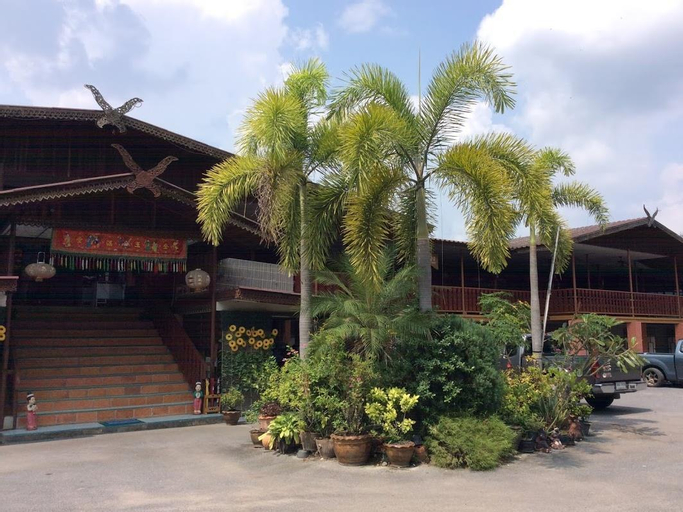 Phungluang Resort, Damnoen Saduak