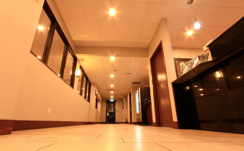 Public Area 3, Super 8 by Wyndham Kelowna BC, Central Okanagan