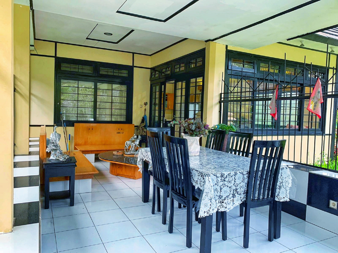 Food & Drinks 5, Designer Villa Osaka, Bogor