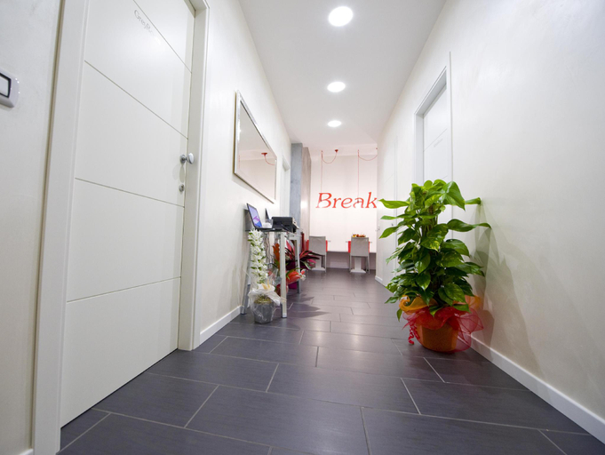 Public Area 2, Grey and White B&B, Rome