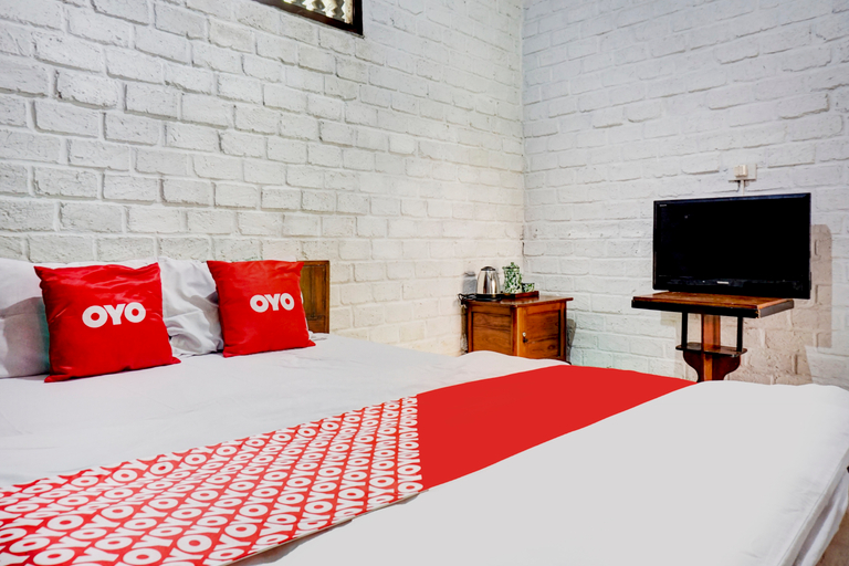 Bedroom 3, OYO 90667 Katumbiri Resort, Bogor