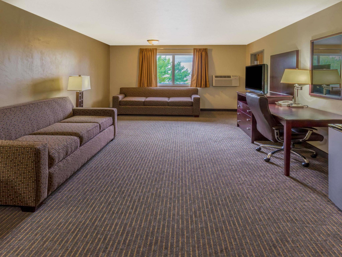 Public Area, Super 8 by Wyndham Woodburn, Marion