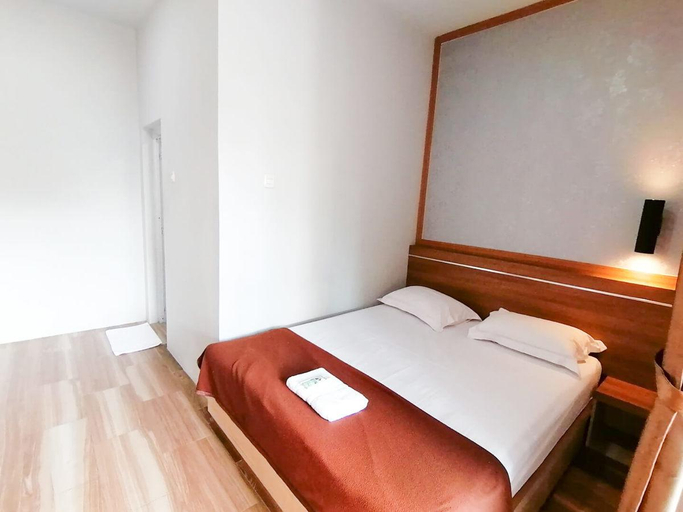 Bedroom, Hotel New Pondok Ciburial Indah RedPartner (tutup sementara), Bogor