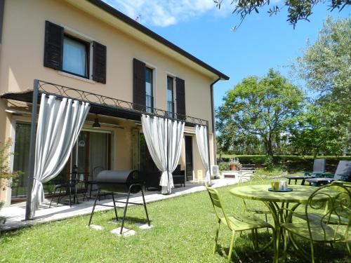CASA DELL'ARTISTA - Regarda Travel, Verona